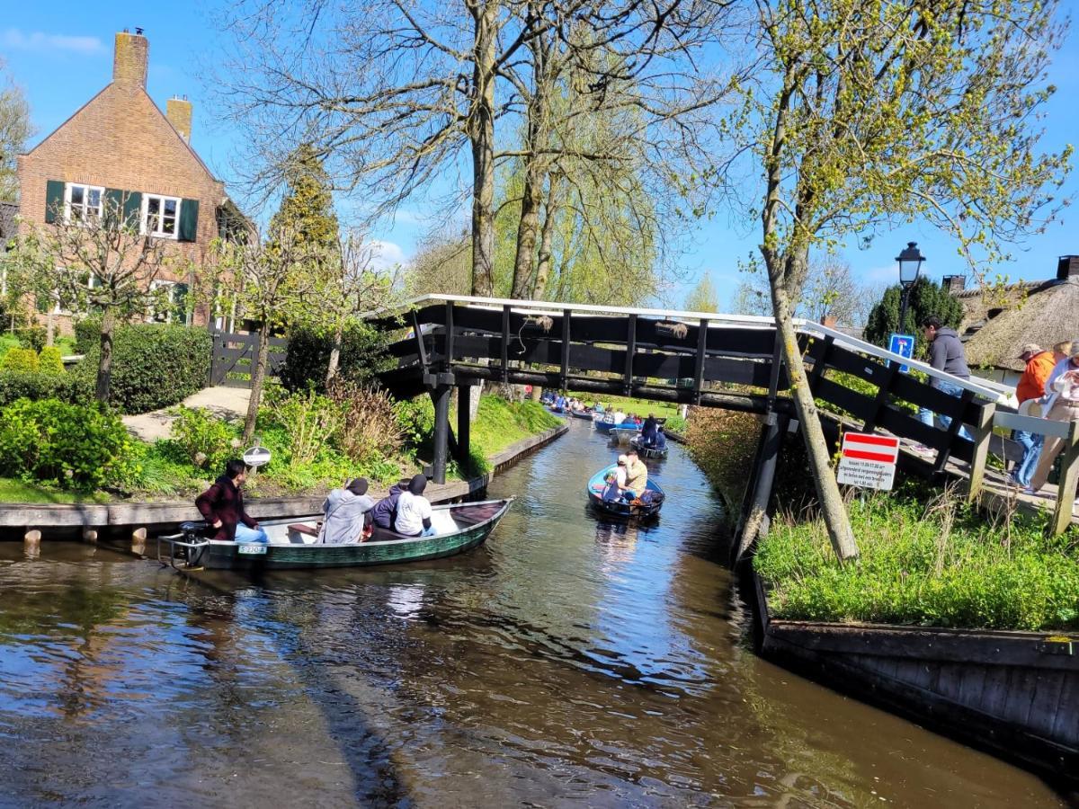 B&B Villa Giethoorn - Canalview, Privacy & Parking Dış mekan fotoğraf