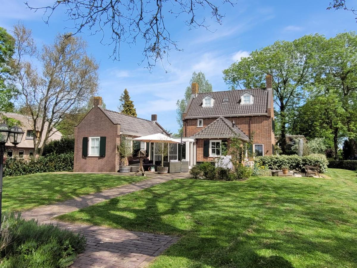 B&B Villa Giethoorn - Canalview, Privacy & Parking Dış mekan fotoğraf