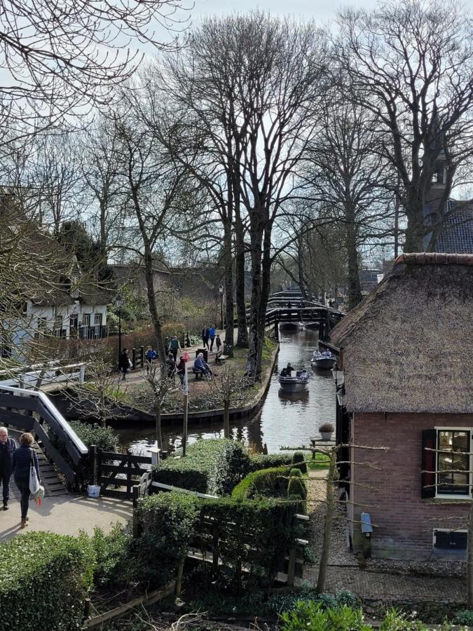 B&B Villa Giethoorn - Canalview, Privacy & Parking Dış mekan fotoğraf