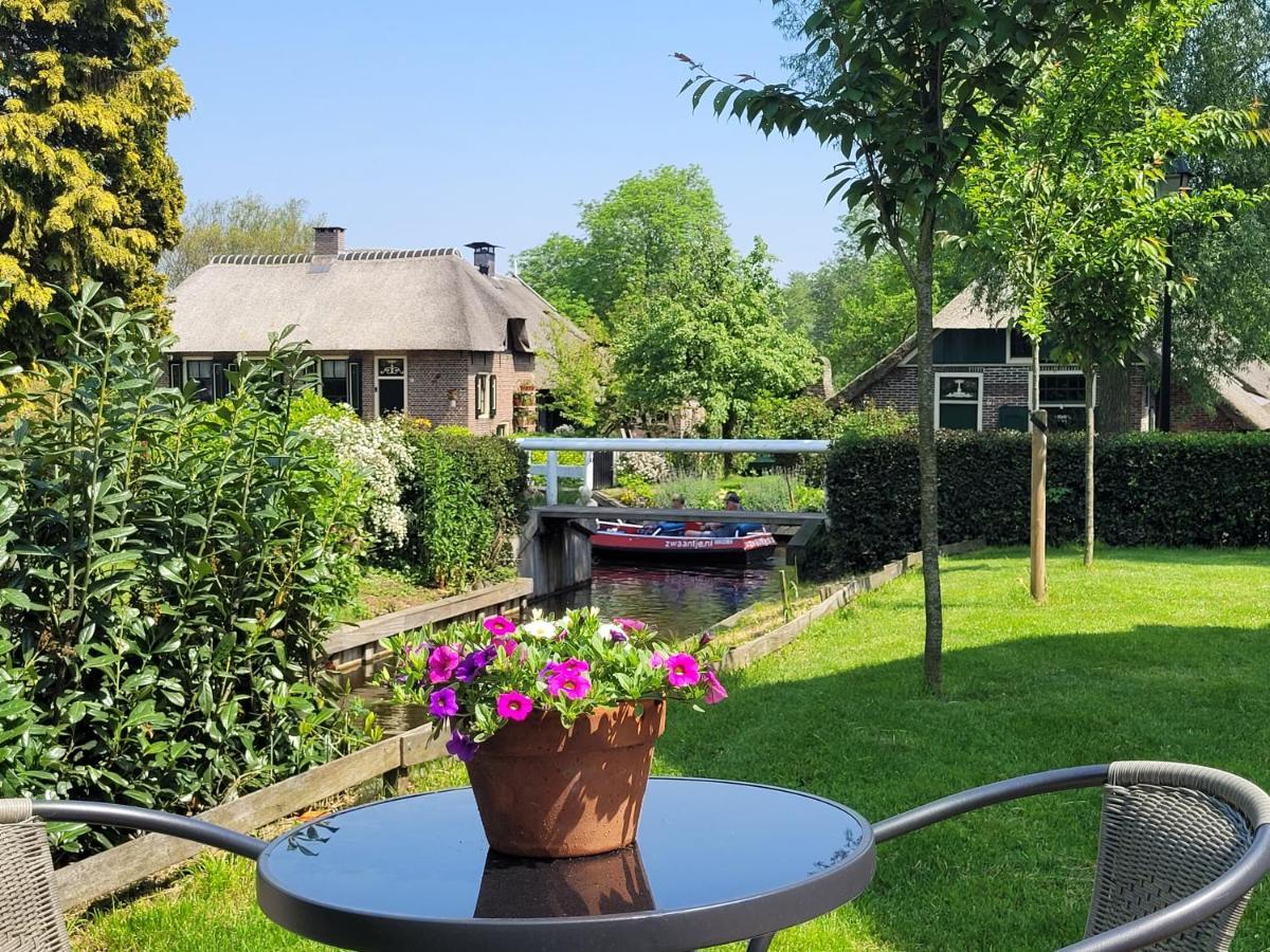 B&B Villa Giethoorn - Canalview, Privacy & Parking Dış mekan fotoğraf