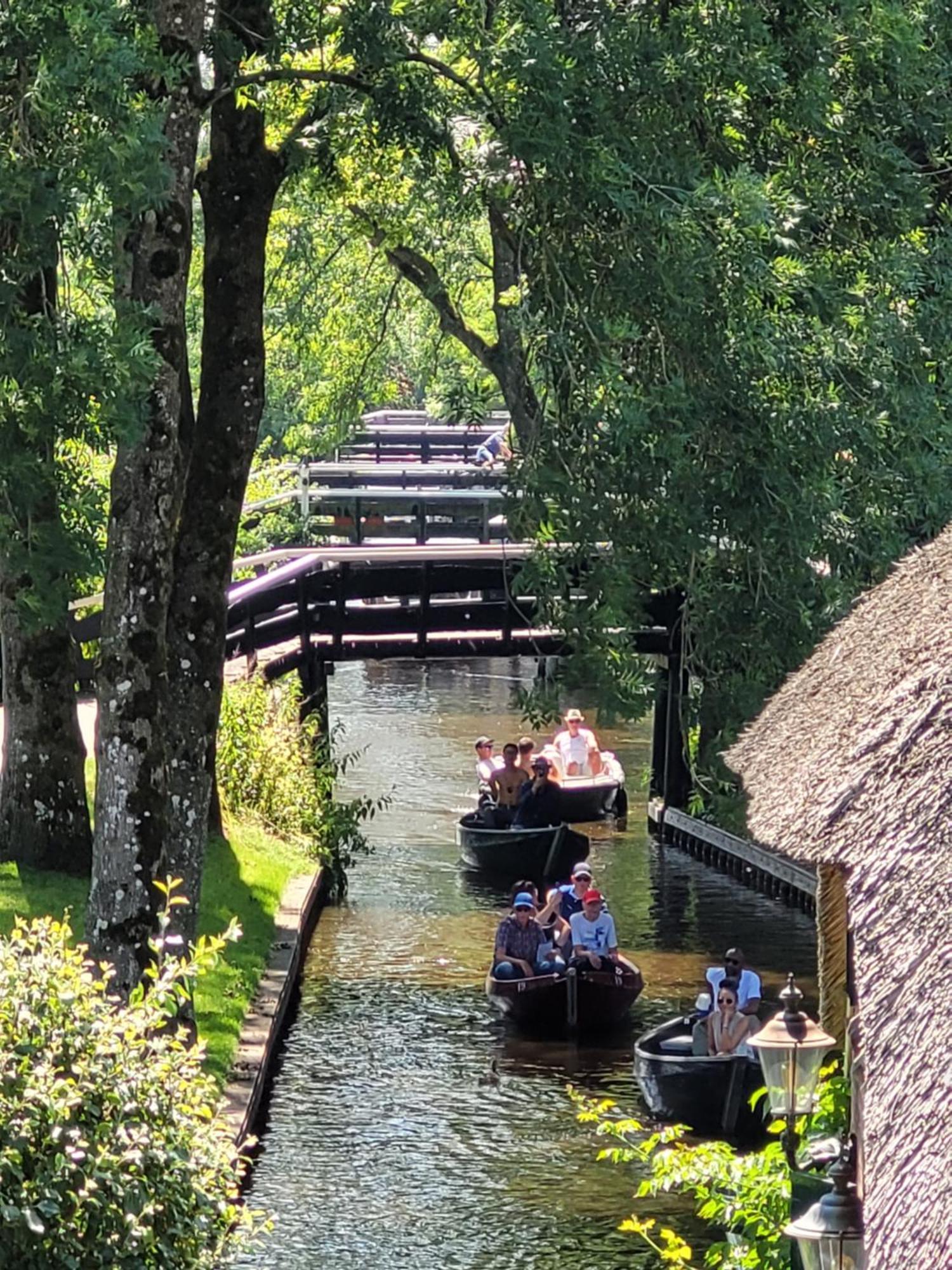 B&B Villa Giethoorn - Canalview, Privacy & Parking Dış mekan fotoğraf